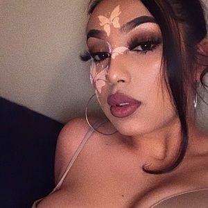 Meet your Posher, Leslie